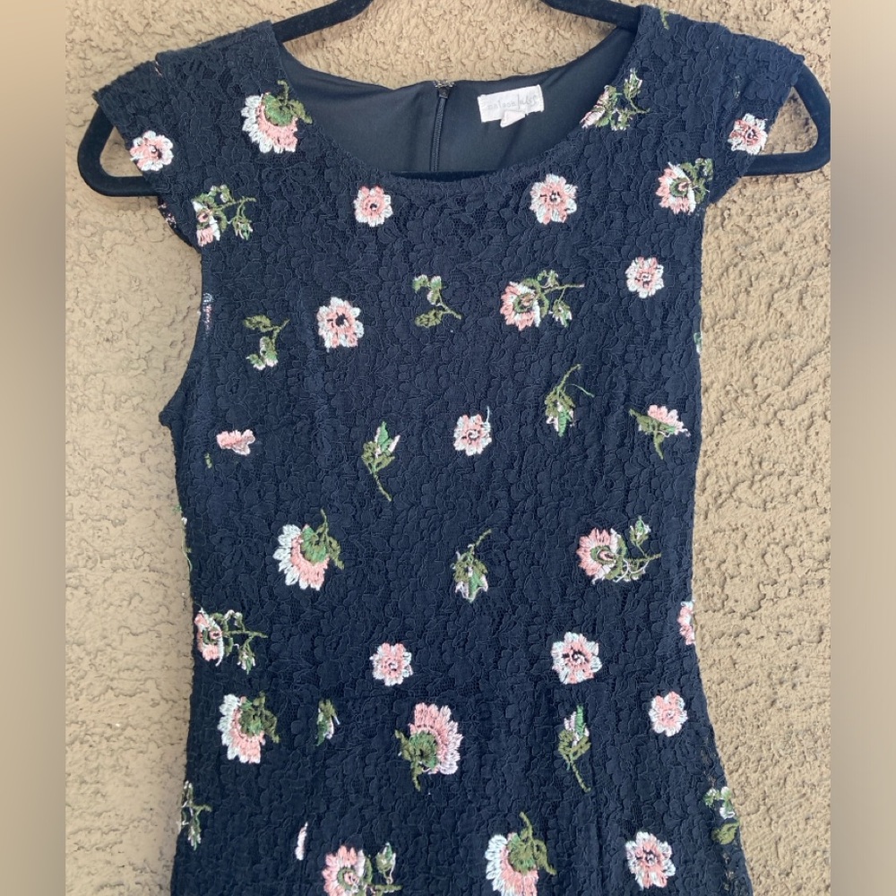 Black w Roses Dress - Picture 3 of 6
